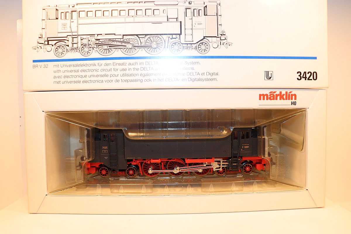 Märklin 3420, Diesel-Druckluftlokomotive V 32 der DRG, Epoche II, digital, schwarz