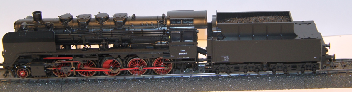 Märklin 37832, steam locomotive with tender, BR 50 of the ÖBB black, mfx, sound, AC, gauge H0