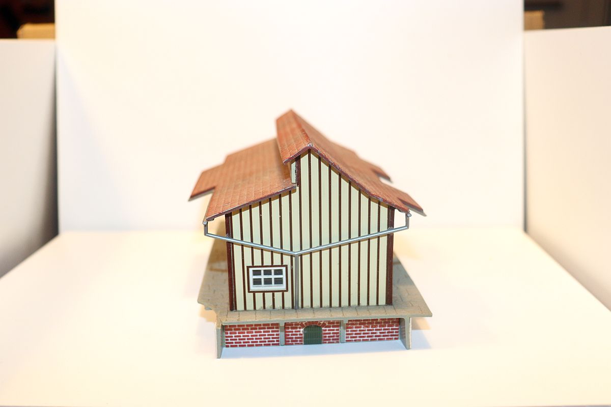 Modellbau SW20273, warehouse, (already assembled from kit, the item comes from a dismantled layout), for H0 scale,