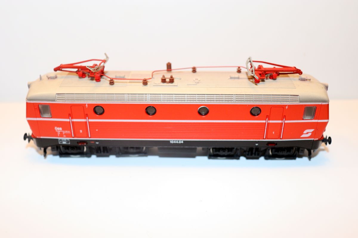 Kleinbahn SW22107, ÖBB Electric Locomotive 1044.04, red, DC,