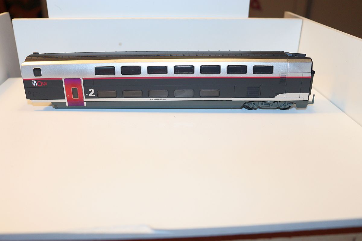 Jouef HJ1060, Triebzug TGV inOui mit Doppelstockwagen, Epoche VI, "SNCF", DC, für Spur H0, siehe Bilder