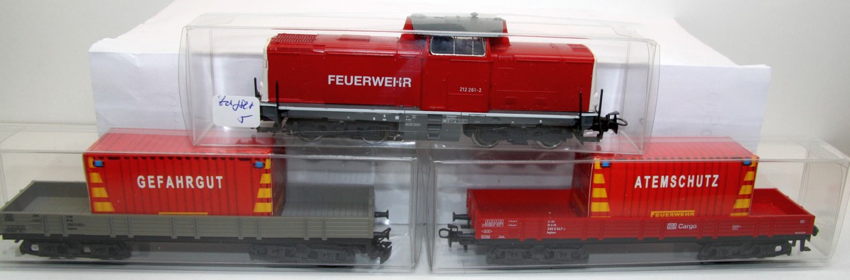 Märklin Zug Set 5, "Feuerwehr", Digitale Diesellok V 212 226-2 (Code 12) + zwei Märklin Güterwagen mit Containern, AC, Spur H0, ohne OVP
