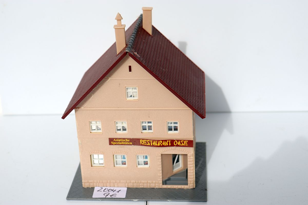 Modellbau SW20041, end row house, ‘Restaurant Oase’, gauge H0, (already assembled from kit), 