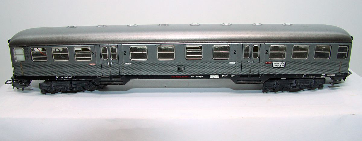 Märklin 4043, Nahverkehrswagen 1./2.Klasse, Silberling der DB, mit Beleuchtung und Schleifer