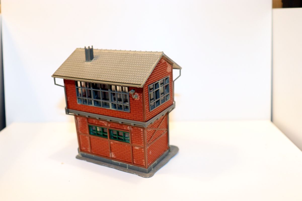 Modellbau SW20286, small two-storey workshop with lighting, (already assembled from kit, the item comes from a dismantled layout), for H0 scale, 