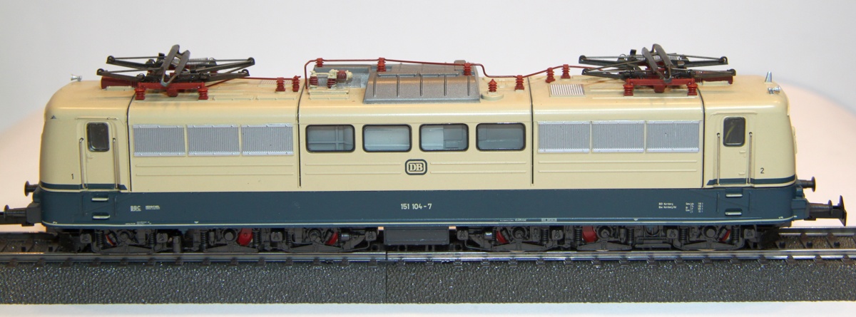 Märklin 3058, Elektrolok, Baureihe 151 der DB beige/türkis, Betriebsnummer 151 104-7