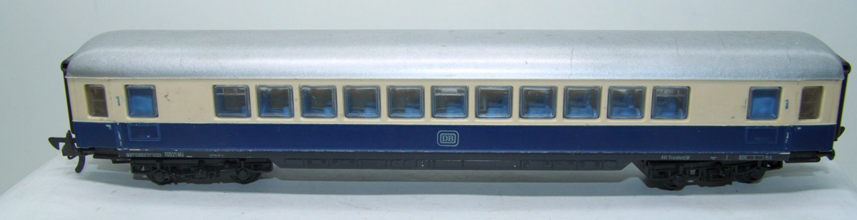 Hornby-ACHo (Meccano),Rheingoldwagen-Set , bestehend aus drei Wagen, blau/beige, DC, Spur H0, ohne Originalverpackung. Die Wagen sind bespielt mit Gebrauchsspuren, siehe Bilder