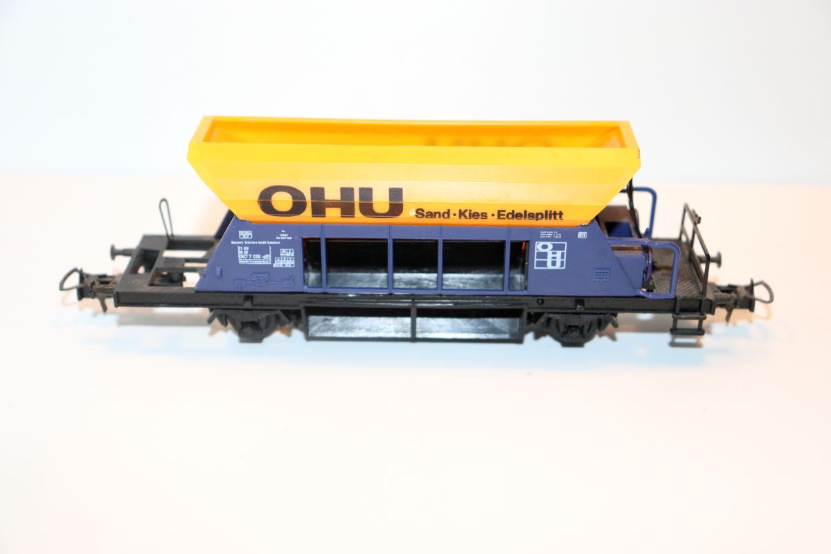 Faller 197, Selbstentladewagen "OHU Sand Kies Edelsplitt" , gelb/schwarz