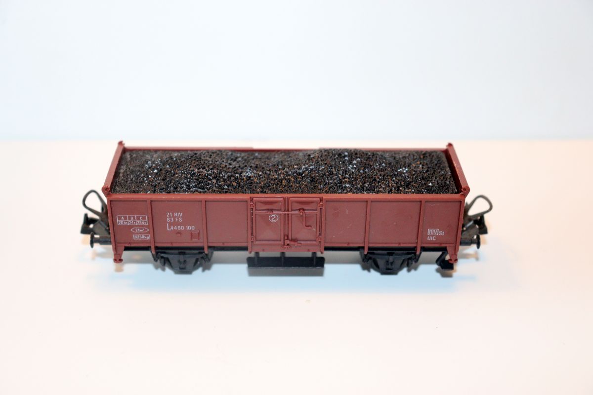 Lima SW22085, Hochbordwagen beladen mit Kohle der FS Italia, rotbraun, DC, für Spur H0, siehe Bilder,