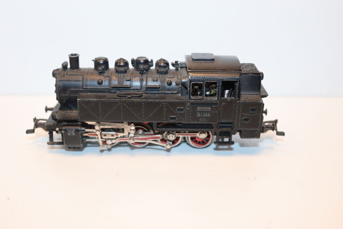 Märklin 3031, Tenderlok BR 81004 der DB, schwarz, Telexkupplung, Handschalthebel