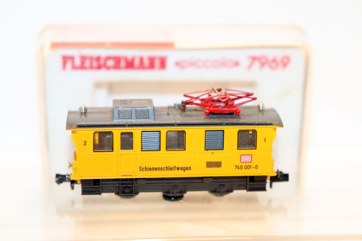 Fleischmann 7968 E Lok DB 740 001 -0 Schienenschleifwagen, gelb, DC, Spur N