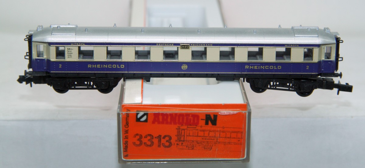 Arnold 3313, Schnellzugwagen 2. Kl., Gattung/Bauart SB4ü-28, 4-achsig, creme/violett, mit Aufschrift ´RHEINGOLD´, DC, Spur N, in Originalverpackung