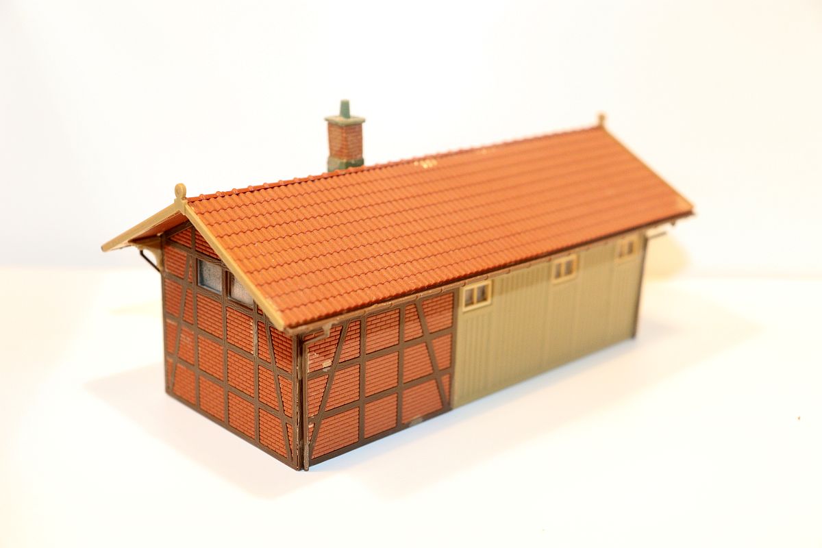 Modellbau SW20267, stable (already assembled from kit, the item comes from a dismantled layout), for H0 scale,