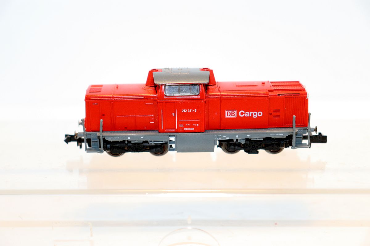 Fleischmann 7229, Diesellok BR 212 242-2 der DB, "Cargo", rot, DC, Spur N