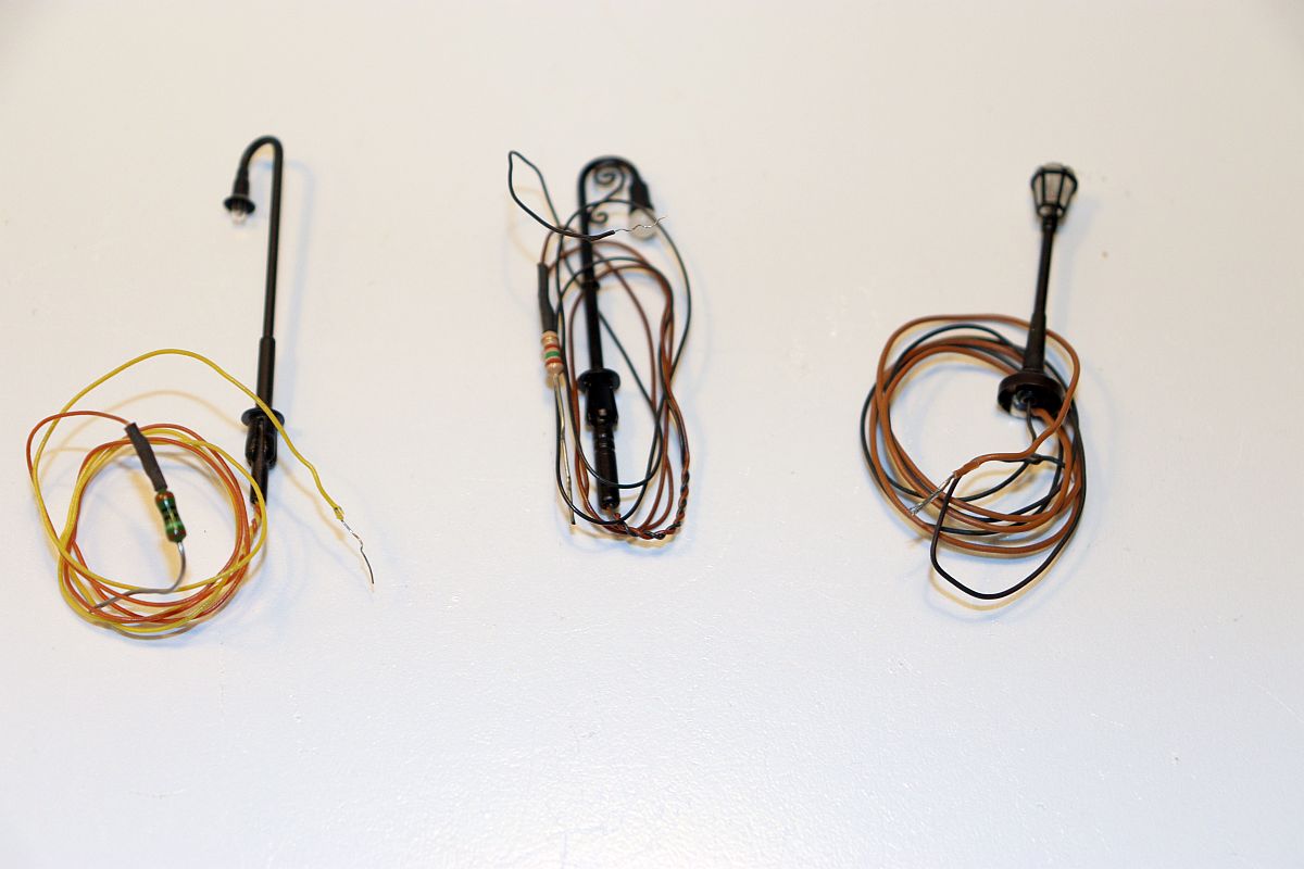 Unknown SW20812, three different lamps for N gauge, 