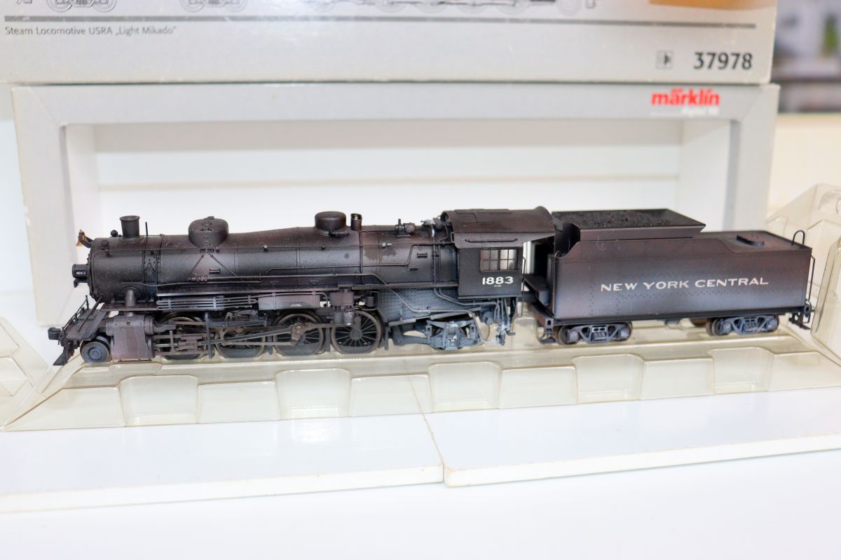 Märklin 37978, Dampflok "Light Mikado" der New York Central, Messelok für Nürnberg 2005, patiniert ab Werk, digital, Sound