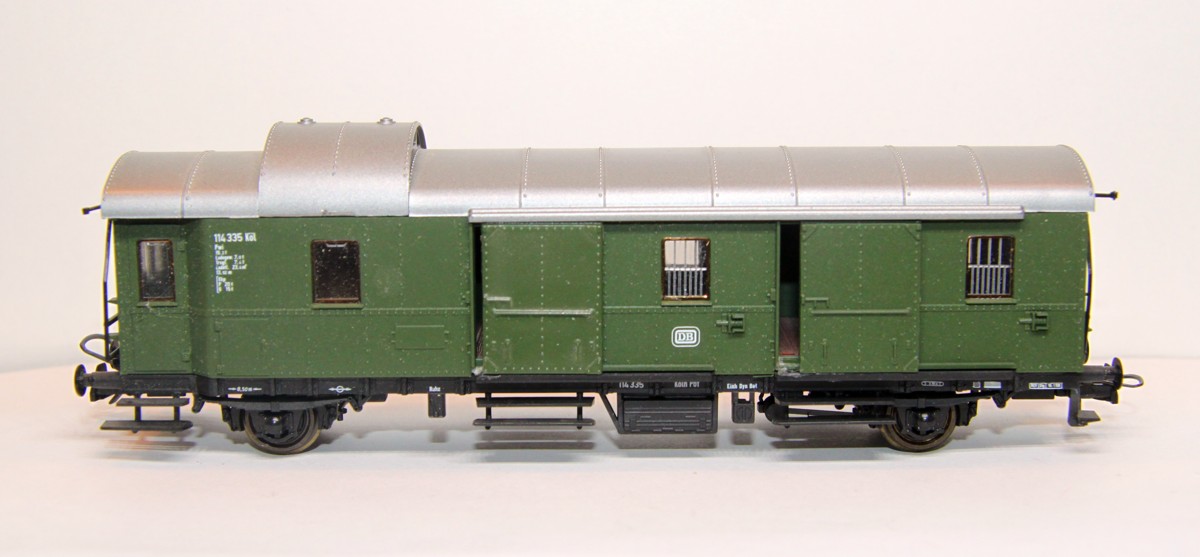 Roco 44222, Gepäckwagen "Donnerbüchse" der Deutschen Bundesbahn (DB), Epoche III,  DC, Spur H0, ohne OVP