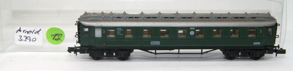  Arnold 3390, Personenwagen der DRG, 3.Klasse, grün, DC, Spur N, in ErsatzVP