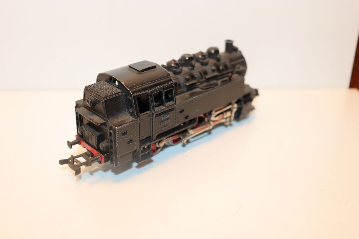 Märklin 3031, Tenderlok BR 81004 der DB, schwarz, Telexkupplung, Handschalthebel