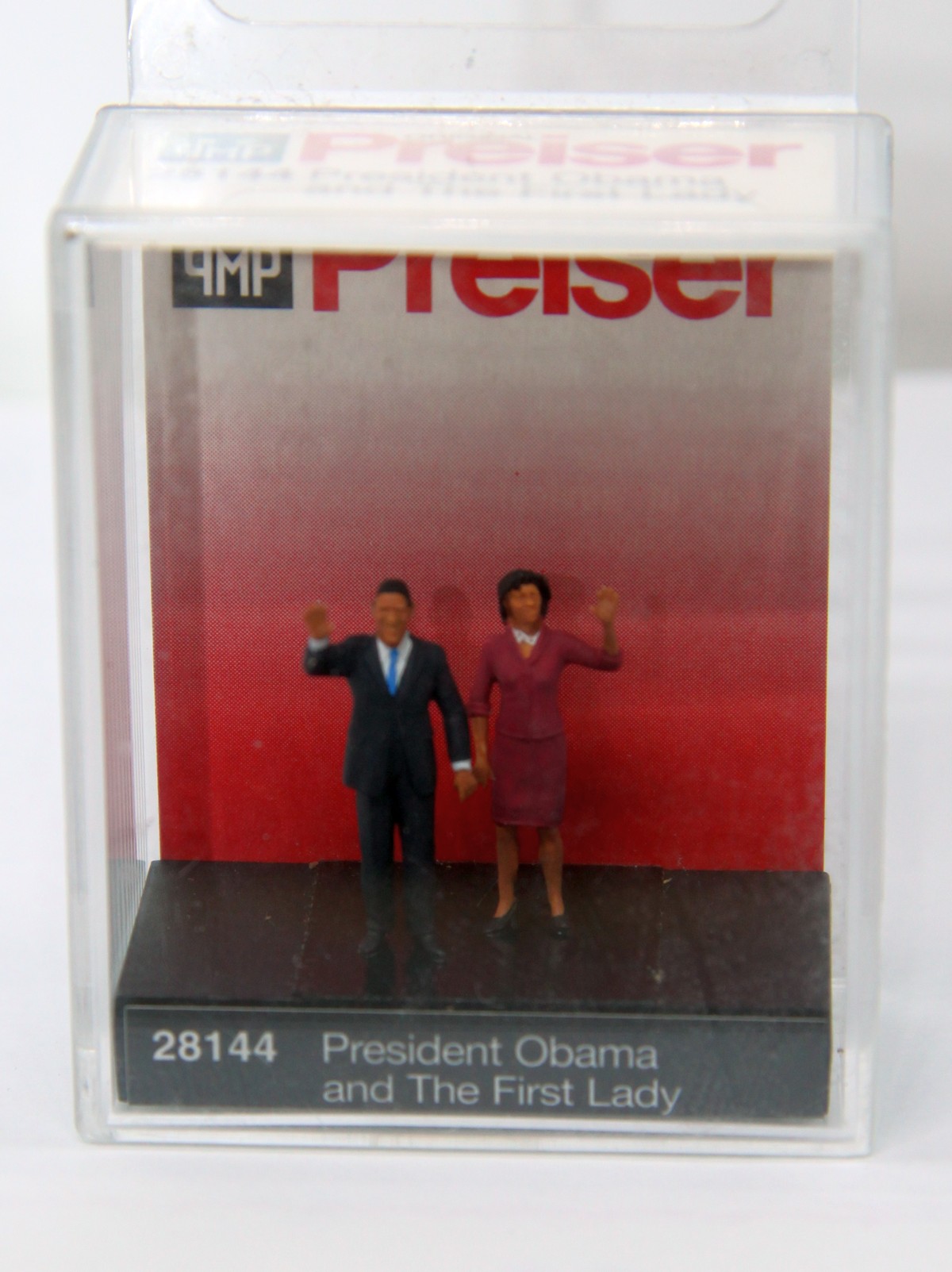 Preiser 28144, "President Barrack Obama and The First Lady" 