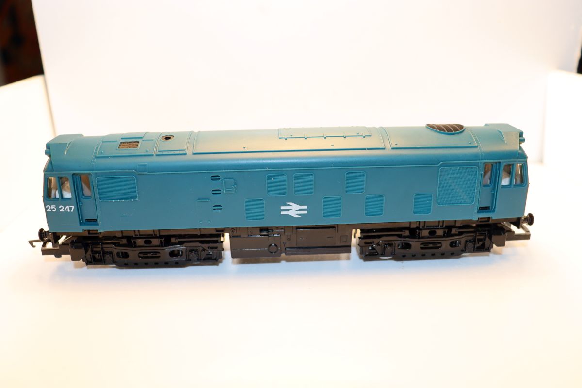 Hornby R068, Class 25 25247, in BR Blue
