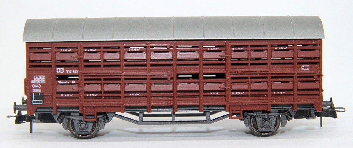 Roco 46035, Vieh Verschlagwagen. Vlmmhs der DB, rotbraun DC, Spur H0, mit Ersatzverpackung 