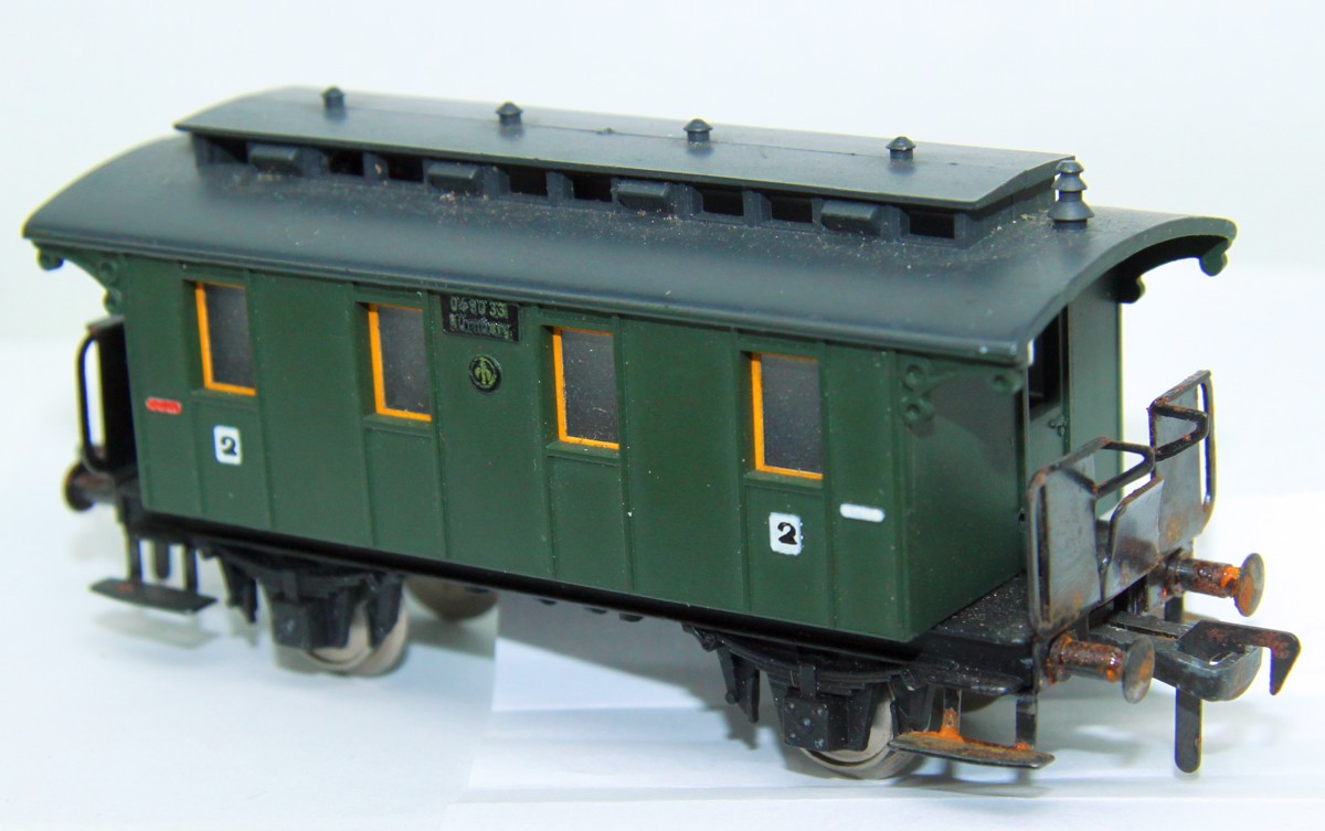 Fleischmann 1400-1, 2. Klasse, grün, 