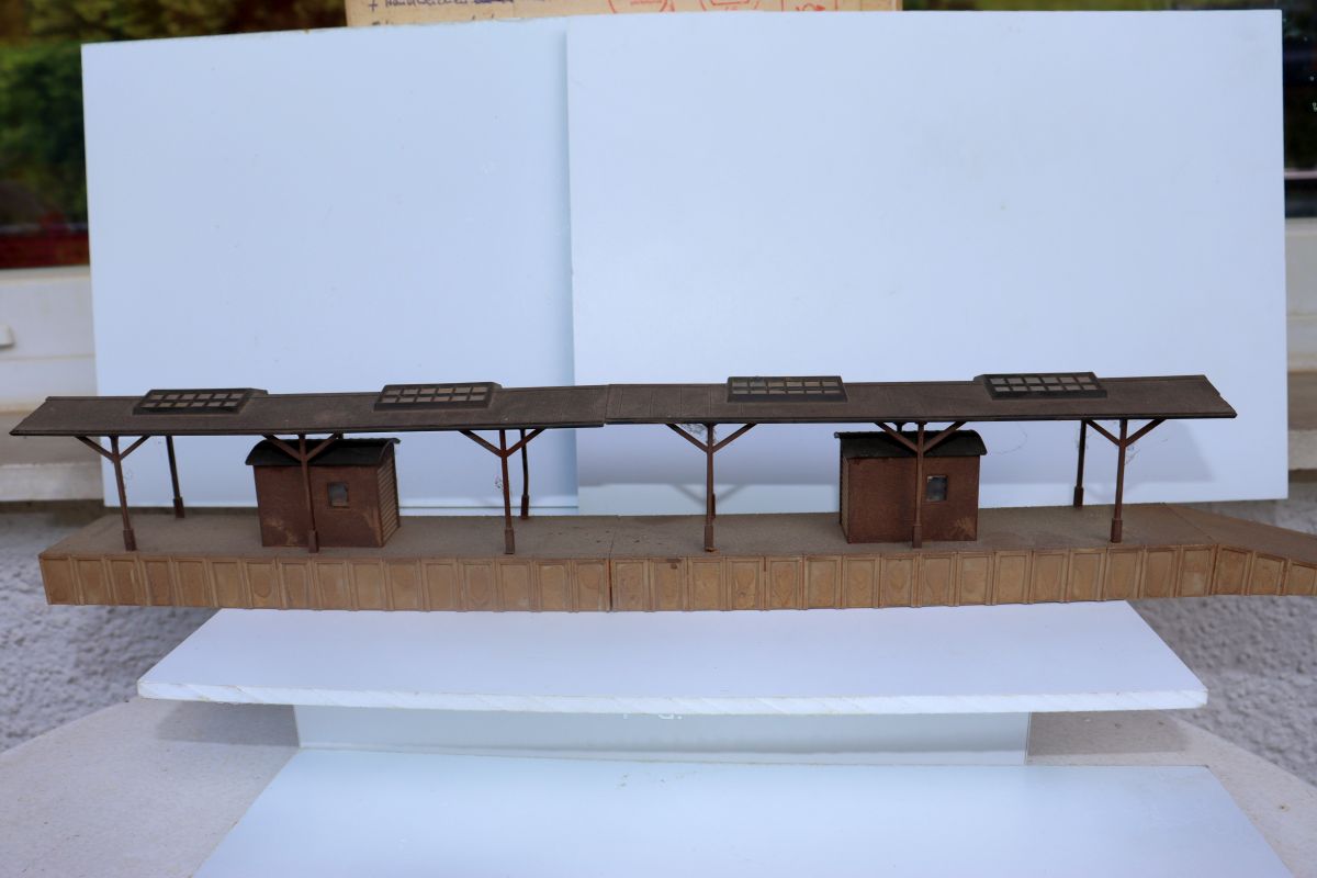 Model kit SW21964, H0-scale platform, length approx. 51 cm, width approx. 5 cm, 