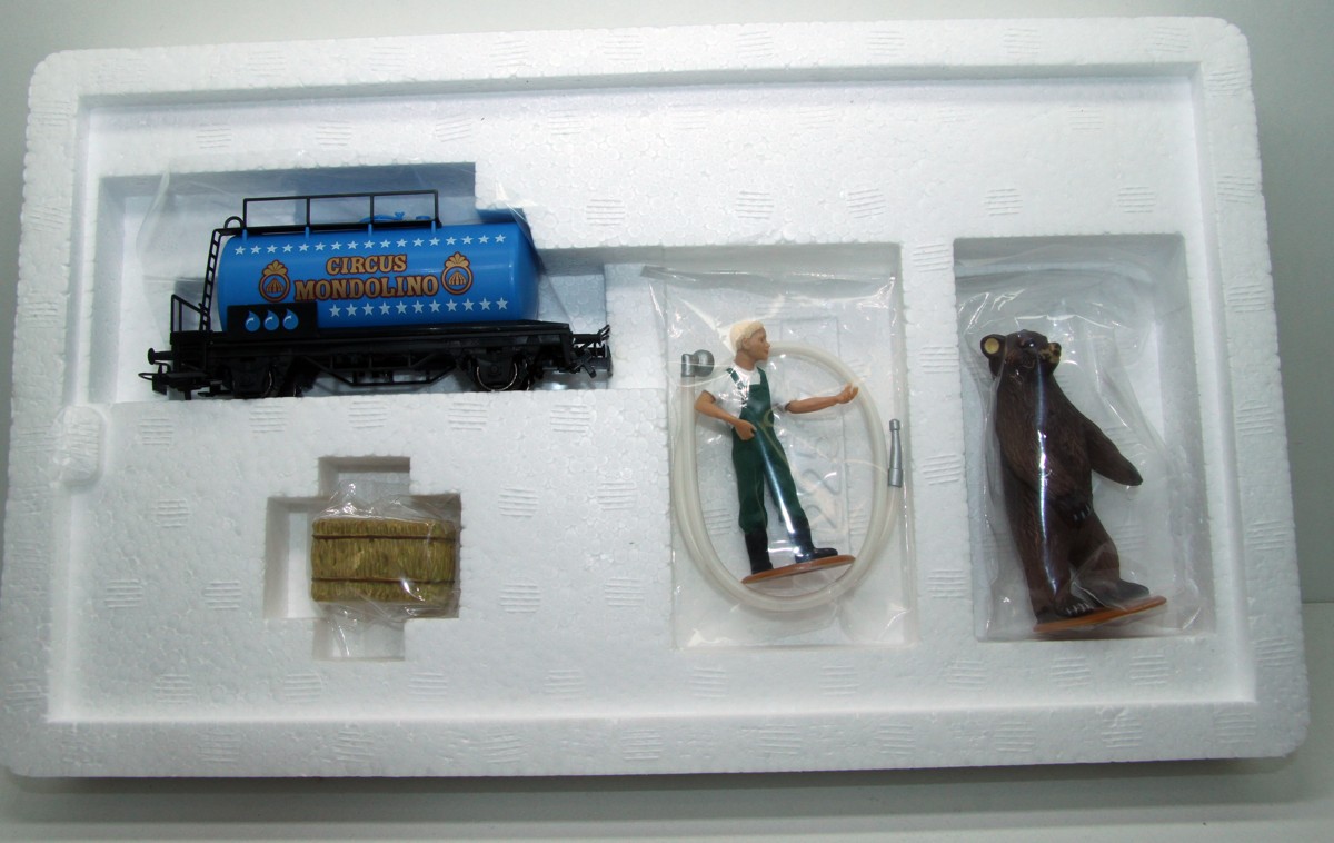 Märklin my world 78090, Circus Mondolino, Tierpflege (Ergänzungspackung), Spur H0, mit Originalverpackung, geeignet für Kinder ab 4 Jahren