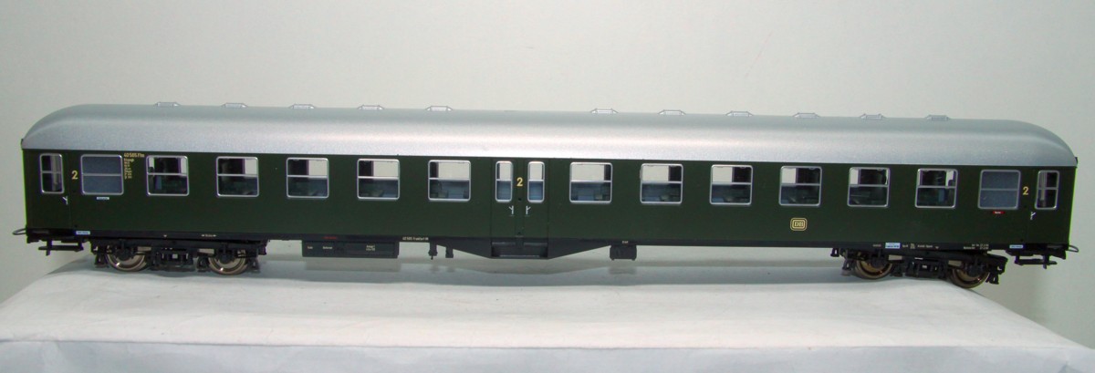  Roco, SW 15222, D-Zugwagen, 2. Klasse der DB, grün, mit Aufschrift "40565 Ffm", mit Mitteleinstieg, DC, ohne Originalverpackung
