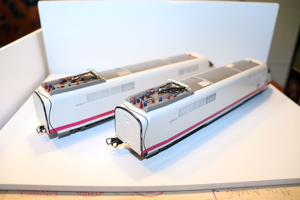 Fleischmann 4460, E-Triebzug BR 410, InterCityExpress Experimental ICE der DB, 3-teilig, DC, Spur H0,