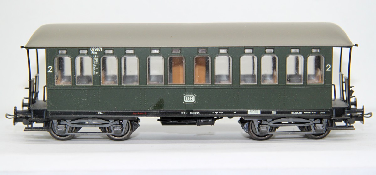 LILIPUT Personenwagen der DB 2. Klasse, grün, DC, Spur H0, mit Ersatzverpackung