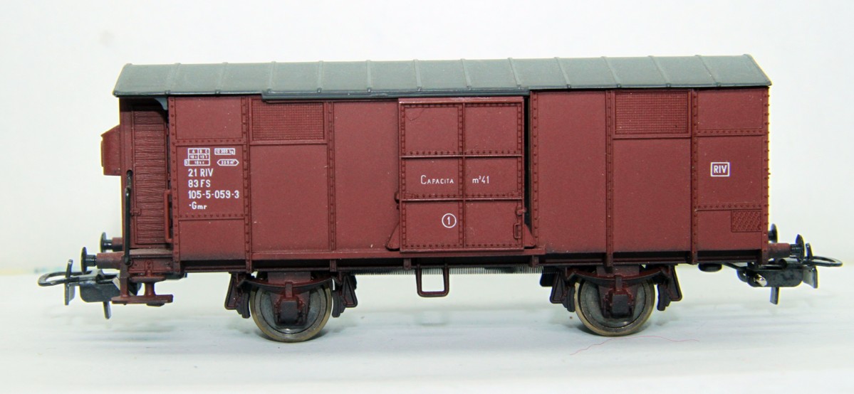 gedeckter Güterwagen SW 13826, mit Bremserhaus der FS, rotbraun DC, Spur H0, mit Ersatzverpackung, 
