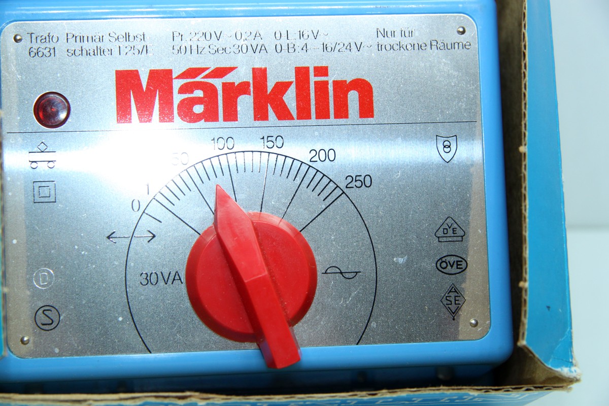 Märklin 6631, high-power driving transformer, 220V 30VA, 