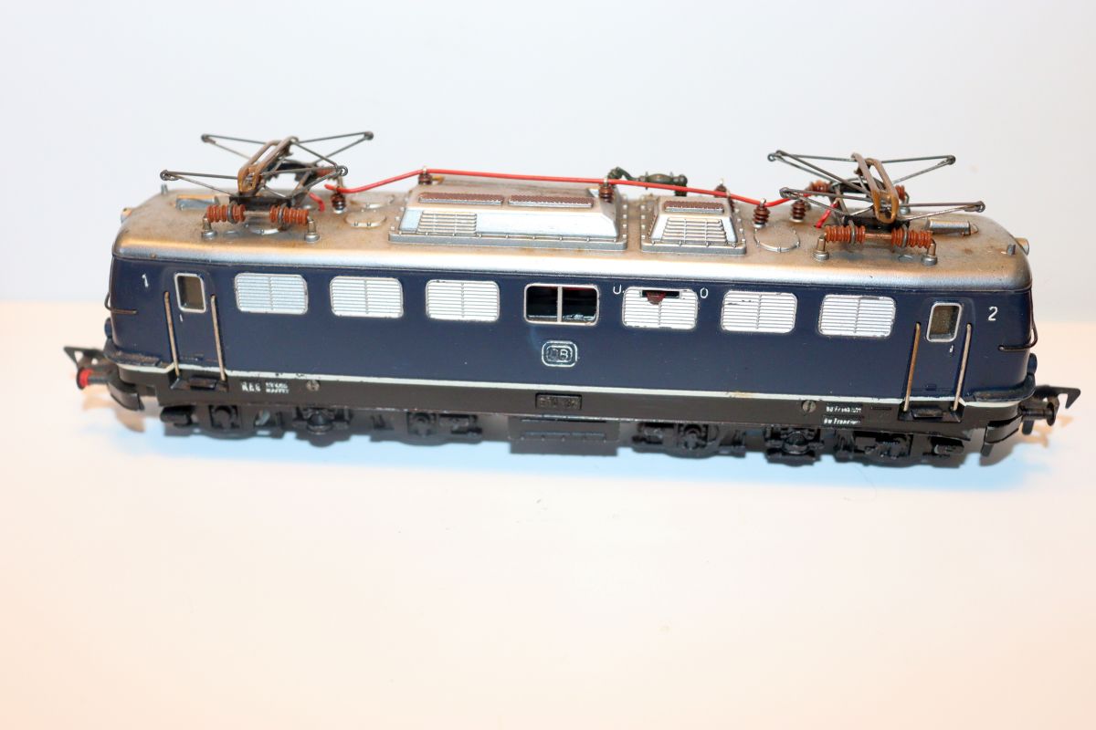 Fleischmann,  E-Lok E10 134 der DB, blau Metallgehäuse 