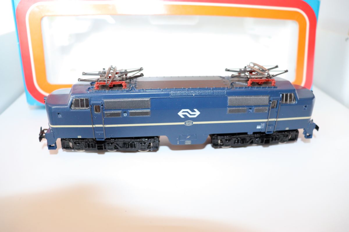 Märklin 3161, E-Lok der Baureihe 1200 der NS, Betr.nr: 1202, blau, AC, für Spur H0