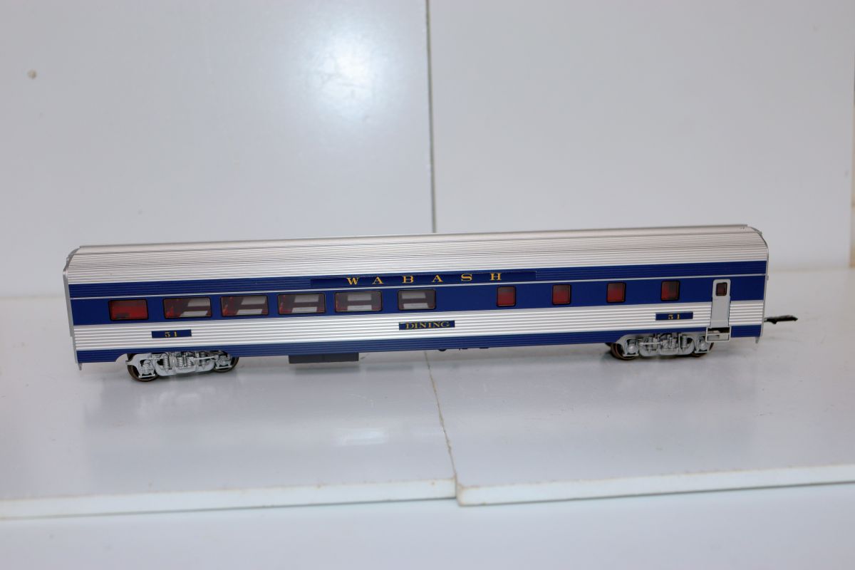 Märklin SW2015, Wabash Bluebird Dining Car No. 51, with a current-carrying coupler, AC, for H0 scale, without original packaging.