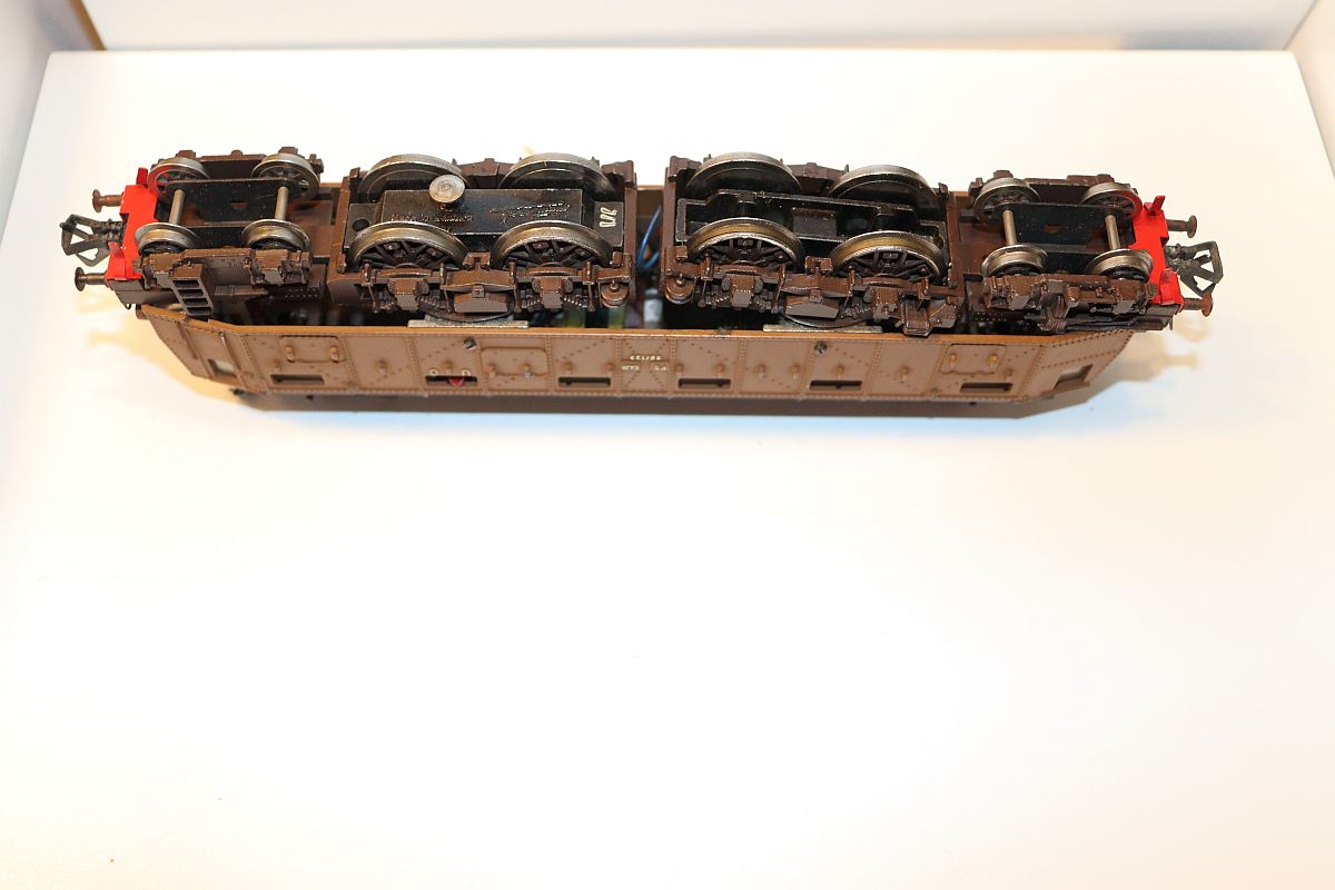Fleischmann 1339, electric locomotive E-428 297123 of FS Italia, brown, DC, for gauge H0, see pictures,