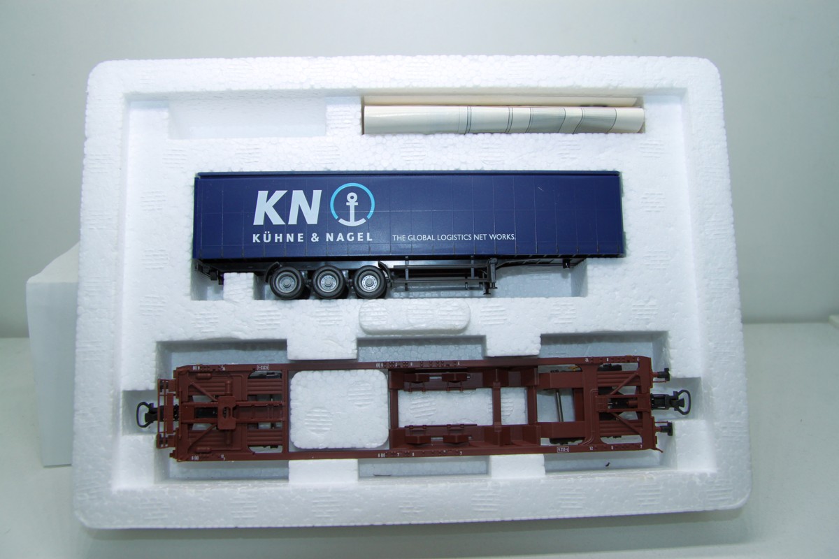 Märklin 47443, Taschenwagen mit Sattelanhänger,