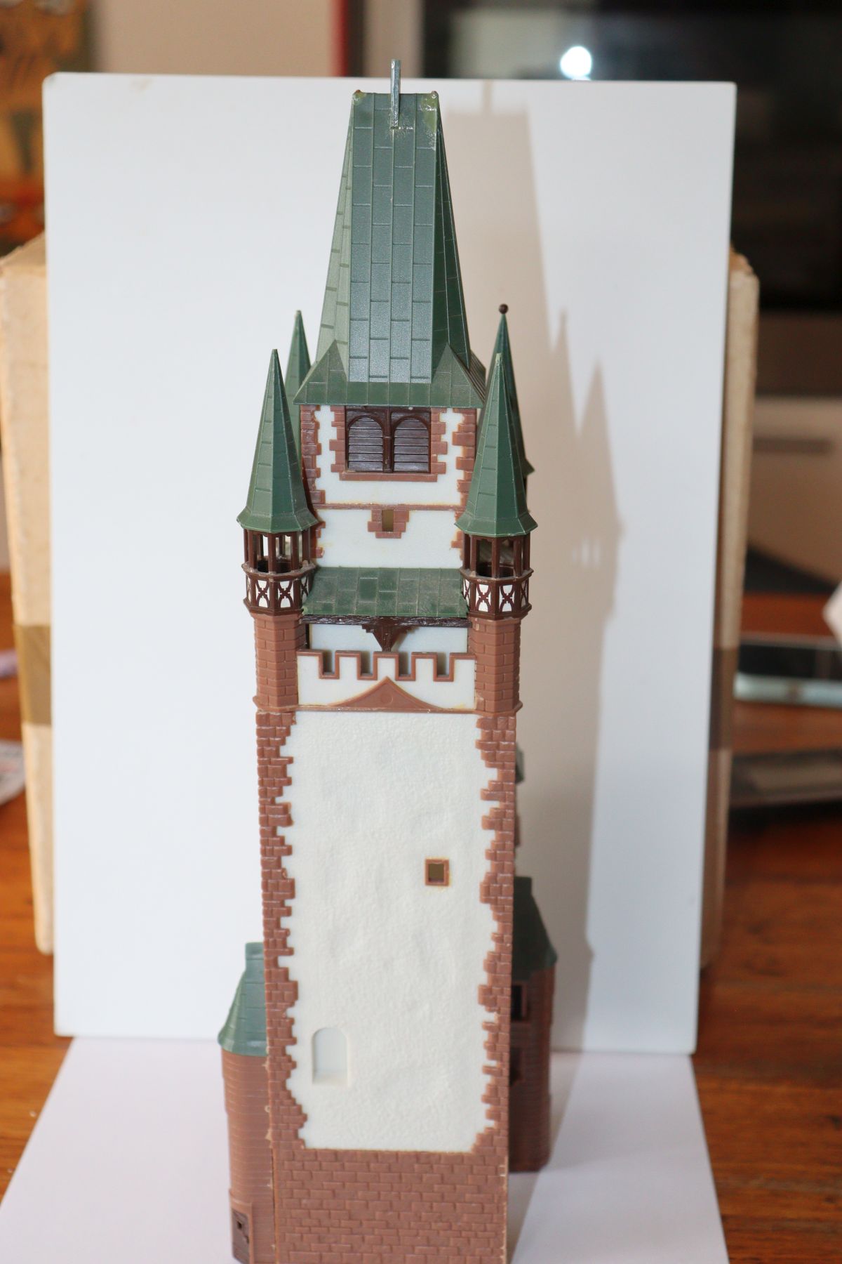 Model kit SW21974, Faller Martinstor Freiburg with lighting, for H0 scale, dimensions: approx. 12 cm × approx. 10 cm × approx. 33 cm 