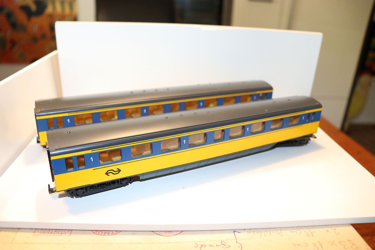 Lima 149709, NS Niederländischer Triebzug, 4 teilig, gelb/blau, DC, Spur H0, 