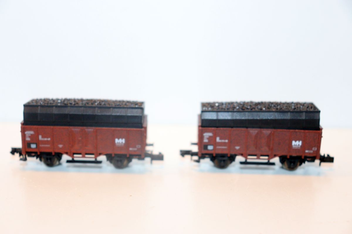 Arnold  offener Güterwagen aus Set 0268, 2-achsiger Kokswagen mit Spezialaufsatz für den Kokstransport, DC, für Spur N