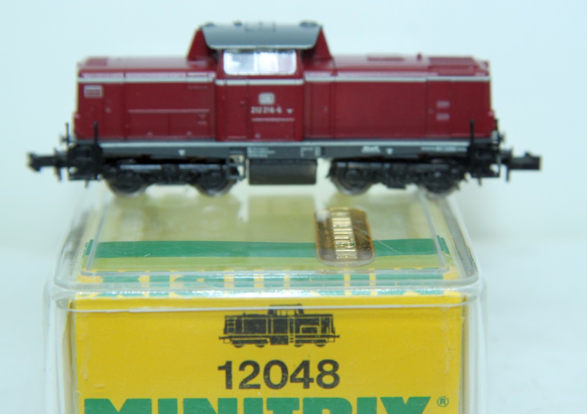 Minitrix 12048 DC N Diesellok BR 212 216-6 der DB, Epoche IV, DC, Spur N, in Originalverpackung