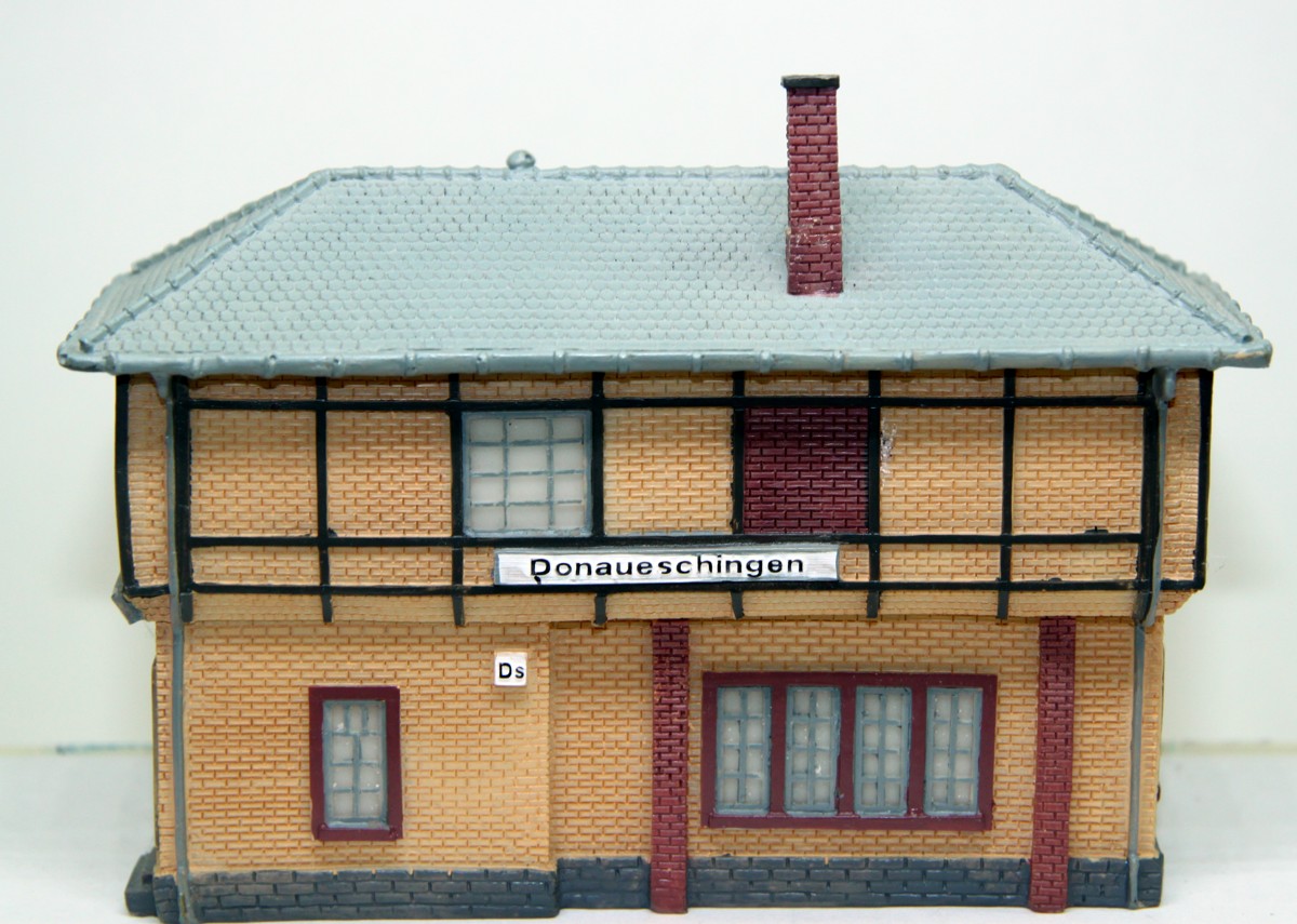 Modellbau Stellwerk Donaueschingen, für Spur H0, ohne Originalverpackung, siehe Bilder