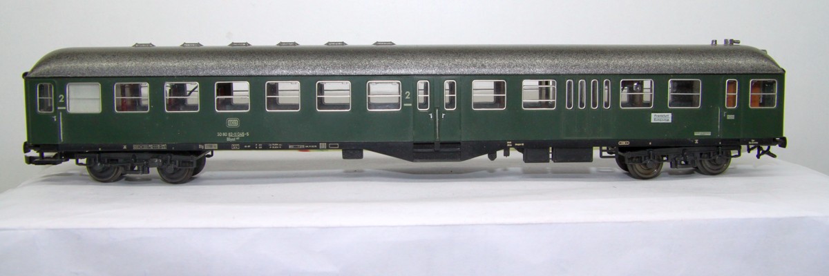 Röwa Personenwagen Schnellzugwagen mit Gepäckabteil, blau beige, 2. Klasse der DB, DC, Spur H0, mit Ersatzverpackung, 