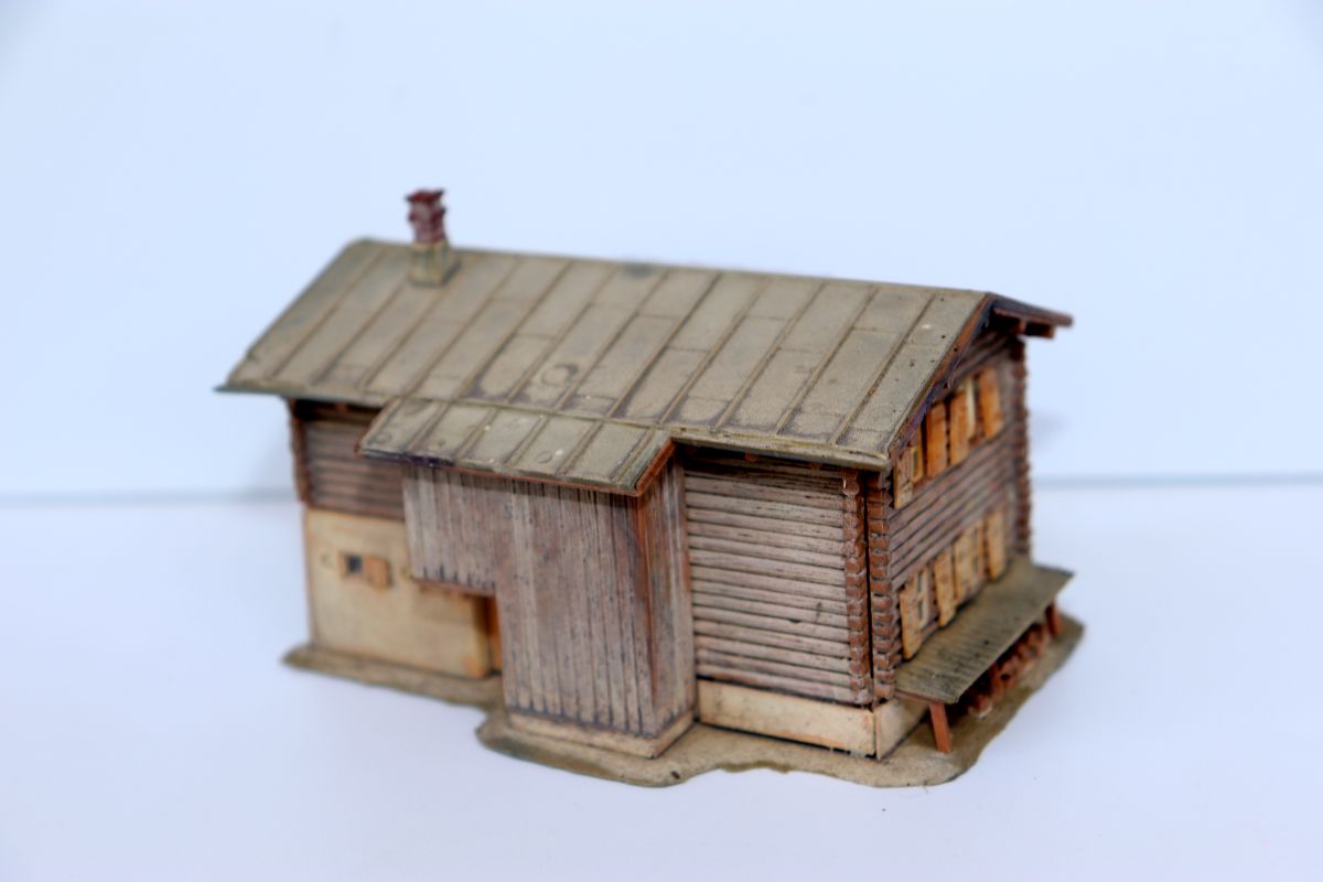 Model kit, SW21954, for H0 scale, two-story mountain house