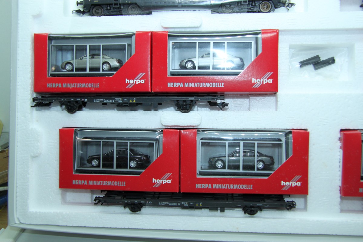 Märklin 26522 (150750), - Set - 6-piece set, car transport train, 'Maybach - Classics of the Future',
