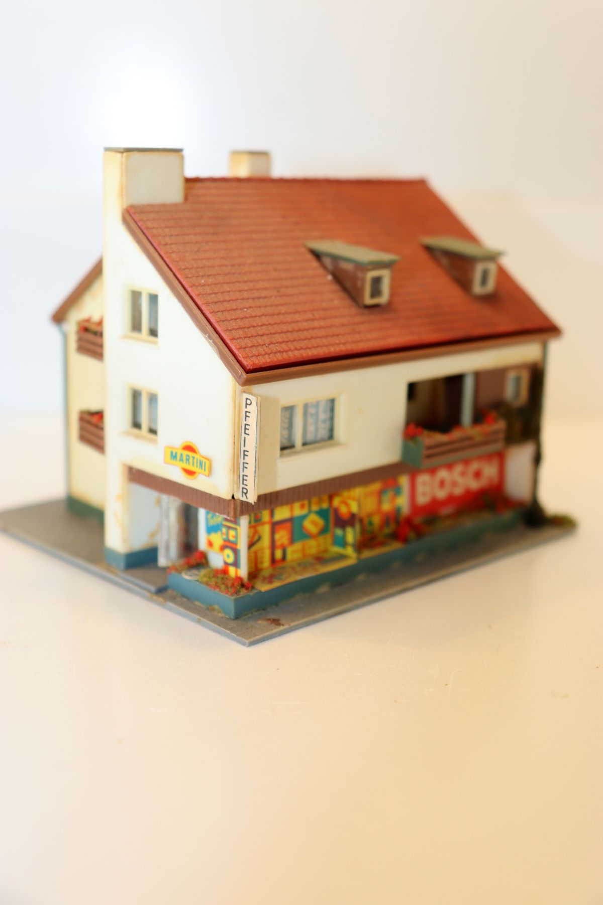 Model Kit SW21177, Shop with Residential House (already assembled from kit, item comes from a dismantled layout), for N gauge, 
