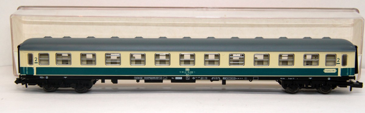 Fleischmann 8192, Schnellzugwagen 2.Klasse der DB, beige/blau, DC, Spur N, in OVP