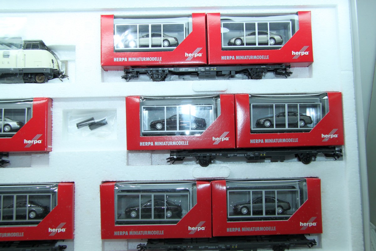 Märklin 26522 (150750), - Set - 6-piece set, car transport train, 'Maybach - Classics of the Future',